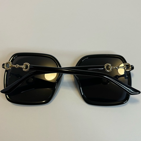 Gucci GG0744SK Oversized Square Black Sunglasses Women w/ Case & Dust Bag - Picture 11 of 16